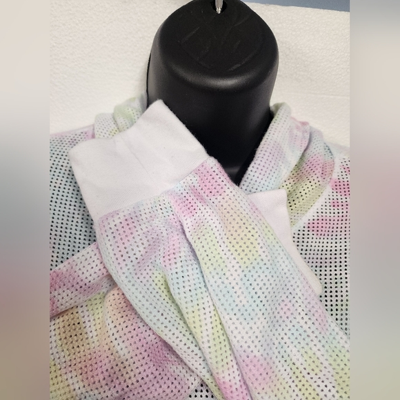 Victoria’s Secret (PINK) hoodie Pre-Loved size Small Perfect for summer tie dye - Picture 2 of 9
